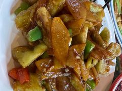 -闯关东东北农家菜(崂山石老人店)
