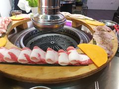 烤肉呼啦圈-玄希浪漫厨房·韩料烤肉(湖滨银泰in77店)