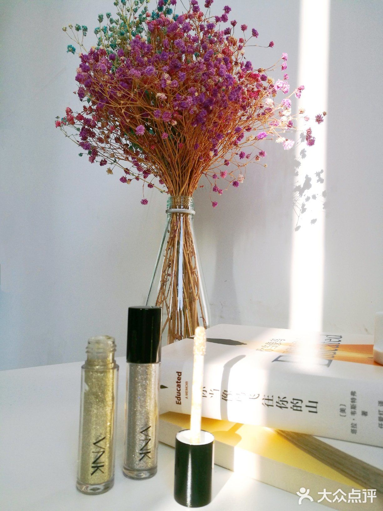 V  NEED  KISS   国货彩妆冲鸭[鸭子]