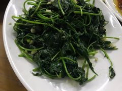 炒番薯叶-钟叔烩鸡