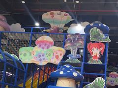 -蓝精灵乐园·世茂精灵之城主题乐园