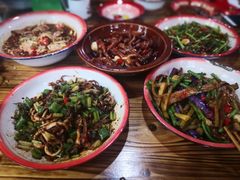 -老三样·美食研究中心(世贸路店)