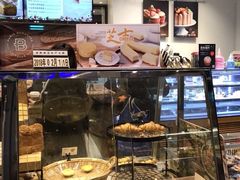 面包甜点陈列柜-巴黎贝甜(杨浦宝地店)