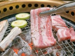 -蚂蚁洞·烤肉大营地(上海静安大悦城店)