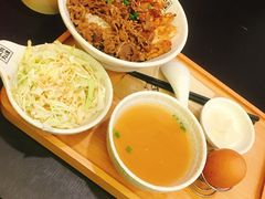 -熊吞·大碗丼烧肉饭(济宁万达广场店)