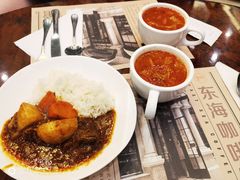 红烩牛肉饭送罗宋汤-东海咖啡馆