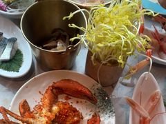 -雍容荟帝王蟹活龙虾展台自助(IFS黑金店)