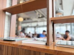 -ROAST coffee & eatery