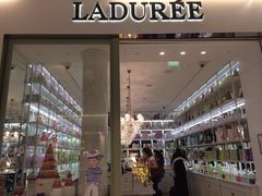 店面-ladurée(戴高乐机场T 2F店)