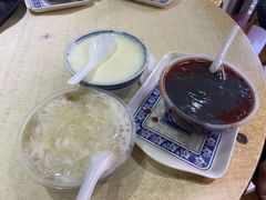 冻双皮奶-百花传统甜品店(原址店)