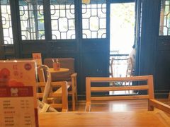 -猫的天空之城概念书店(杭州南宋御街店)