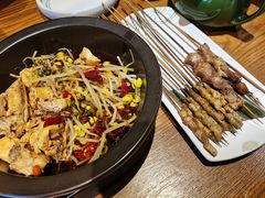 汽锅鸡-云海肴·汽锅鸡·云南菜(天山百盛优客店)