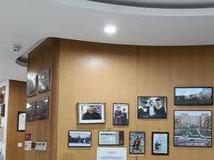 -雅悦齿科(顾村公园店)