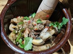 -老滇山寨•云南特色菜•地方菜•民族风情歌舞表演(金碧店)