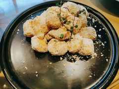 -山楂树融合菜餐厅