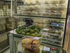 -白玉兰食品甜凤店(合生汇店)