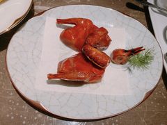 脆皮乳鸽-新荣记(BFC外滩金融中心店)