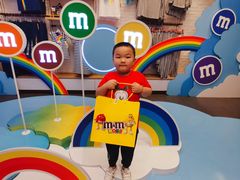 -m豆巧克力世界(上海世茂广场店)