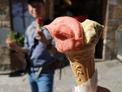 -Gelateria Dondoli