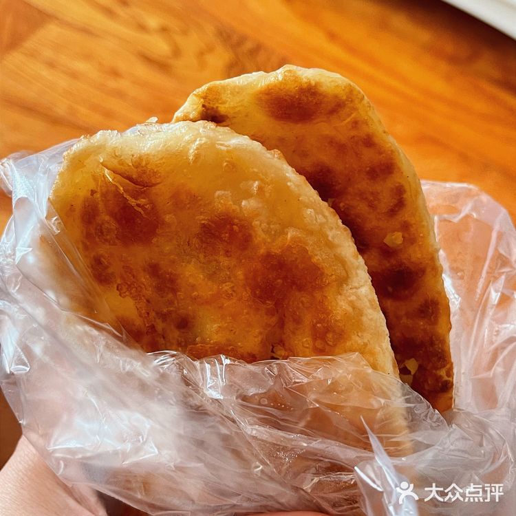 天津老牌吃货应该都知道这家鞋垫鸡蛋灌饼！！