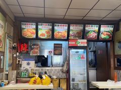 -龙香记桂林米粉(东扬威街11号楼店)