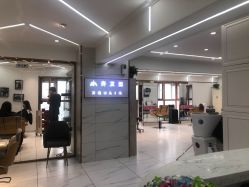 -小齐发型Star·Salon