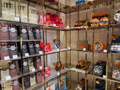 -VENCHI 闻绮(北京国贸商城店)