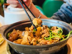 -芳村榕树头叹佬鸡煲(体育西店)