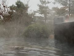 -七彩云南古滇温泉山庄