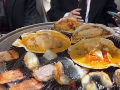 -围炉肉舍•炭烤活鳗•丹东海鲜烤肉(步行街店)