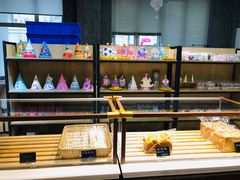 面包甜点陈列柜-爱丽优甜ellyelly