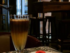 -丽纳尔斯酒吧咖啡LENORE’S BAR(三经街店)