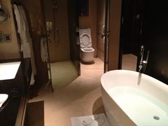 -广州天河希尔顿酒店