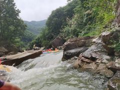 -虎啸峡漂流