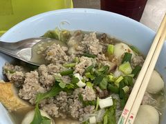 猪肉细米粉汤-榮泰米粉湯(Left Shop)