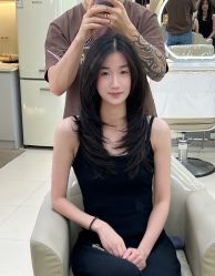 -十六番发型师事务所
