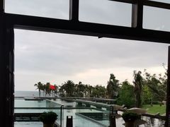 -亚龙湾喜来登·美景台大堂吧