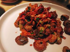 蚕豆-虫二酒肆(美罗城店)