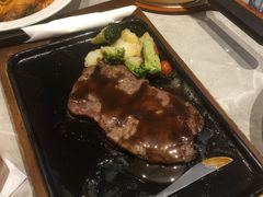 -必胜客(东大桥店)