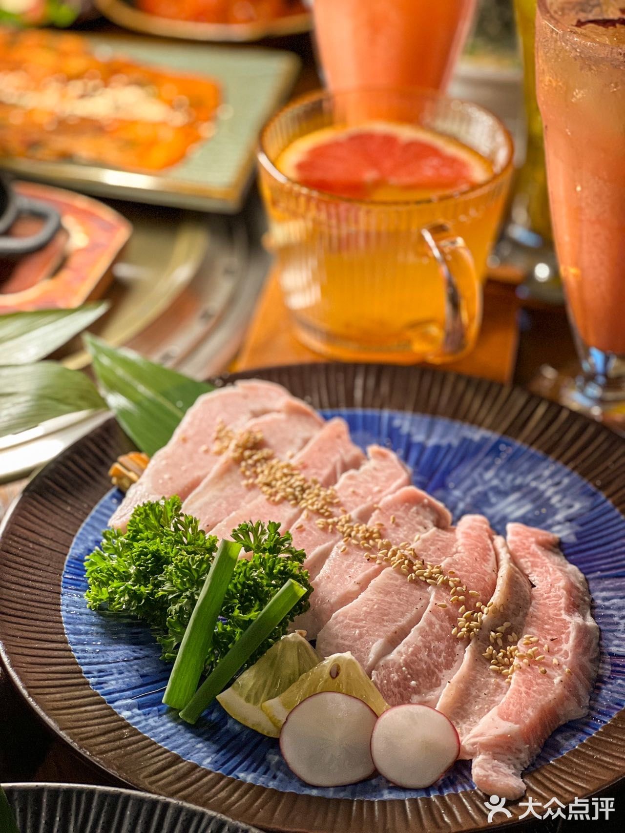 我也不想吃烤肉啊 可是他家主厨真的好帅！