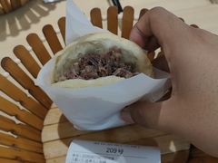 -闫家驴肉老店(华电一校店)