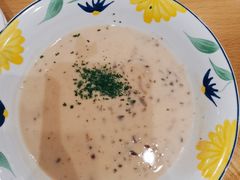 传统口味蘑菇浓汤-萨莉亚意式餐厅(天河城购物中心店)