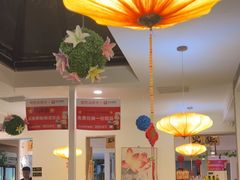 -毛辣果·贵州红酸汤牛肉火锅(西单店)