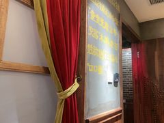 -东口码头·烧鸽子·鱼头泡饼·地方菜(金鹰悦城店)