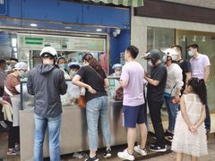 -芳婆糕团店(王府大街店)