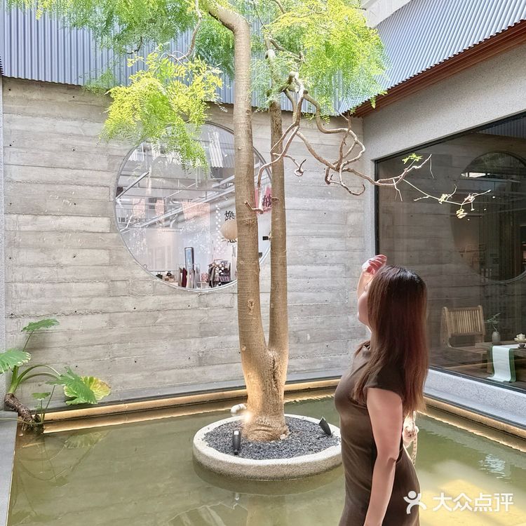 顺德也有在中式庭院里，吃精致“漂亮饭”！