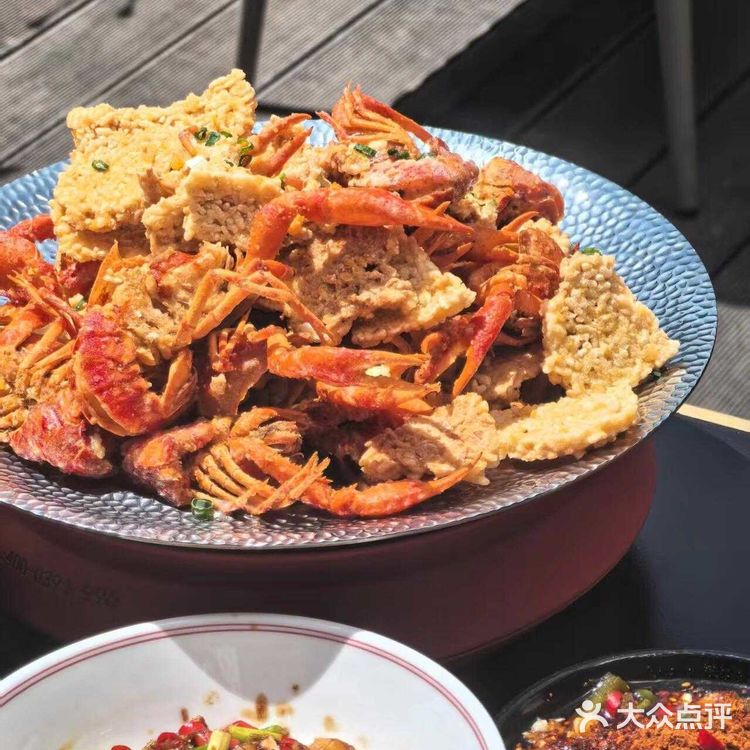 🦞救命!西安这家小龙虾直接香迷糊!夏天的快