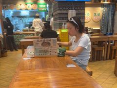 -云阿蛮云南生烫牛肉米线(奉贤路店)