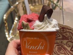 -VENCHI 闻绮(北京国贸商城店)