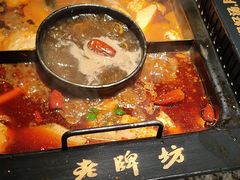 -老牌坊云南鱼豆花火锅(哈西万达店)